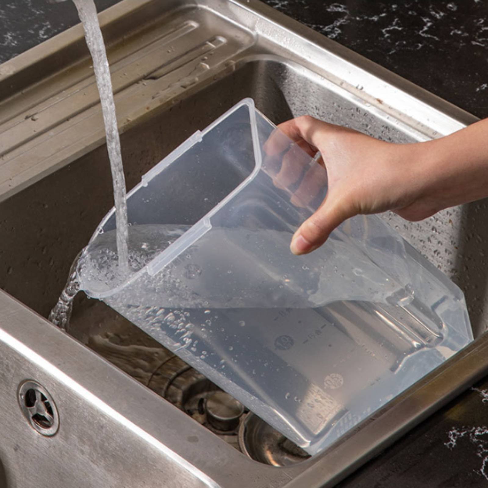 Pojemnik na ryż z barierą prze – Food Storage Airtight recenzja i cena